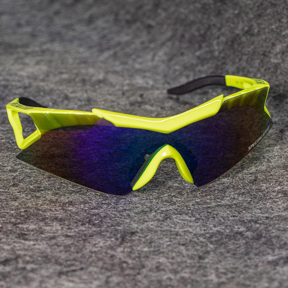 Oakley uv400 2025