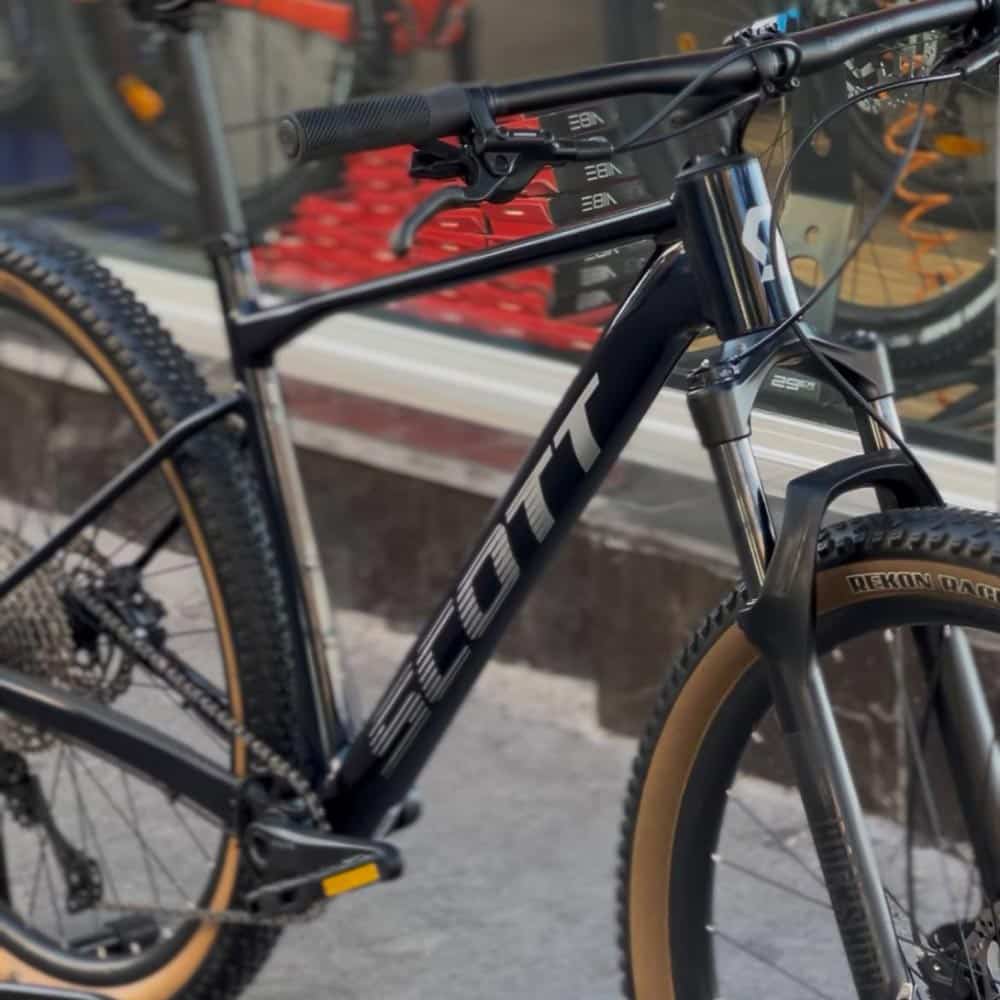 دوچرخه کوهستان اسکات - دوچرخه اسکات اسکیل 965 - اسکات اسکیل 965 2024 - دوچرخه اسکات 965 - دوچرخه کارکرده 965 2024 - دوچرخه اسکات کوهستان SCOTT SCALE 965 2024 کارکرده