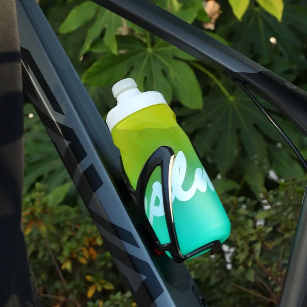 قمقمه دوچرخه - قمقمه دوچرخه 620 سی سی - قمقمه دوچرخه 620 میلی لیتر - قمقمه دوچرخه پیپی 5 - قمقمه ورزشی فشاری - قمقمه دوچرخه 600 سی سی دوچرخه - قمقمه 620 سی سی دوچرخه ESLNF